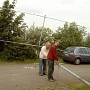 Wolfgang DG9DM (silent key) and Michael DL5YAD assembled the yagi and the portable mast.